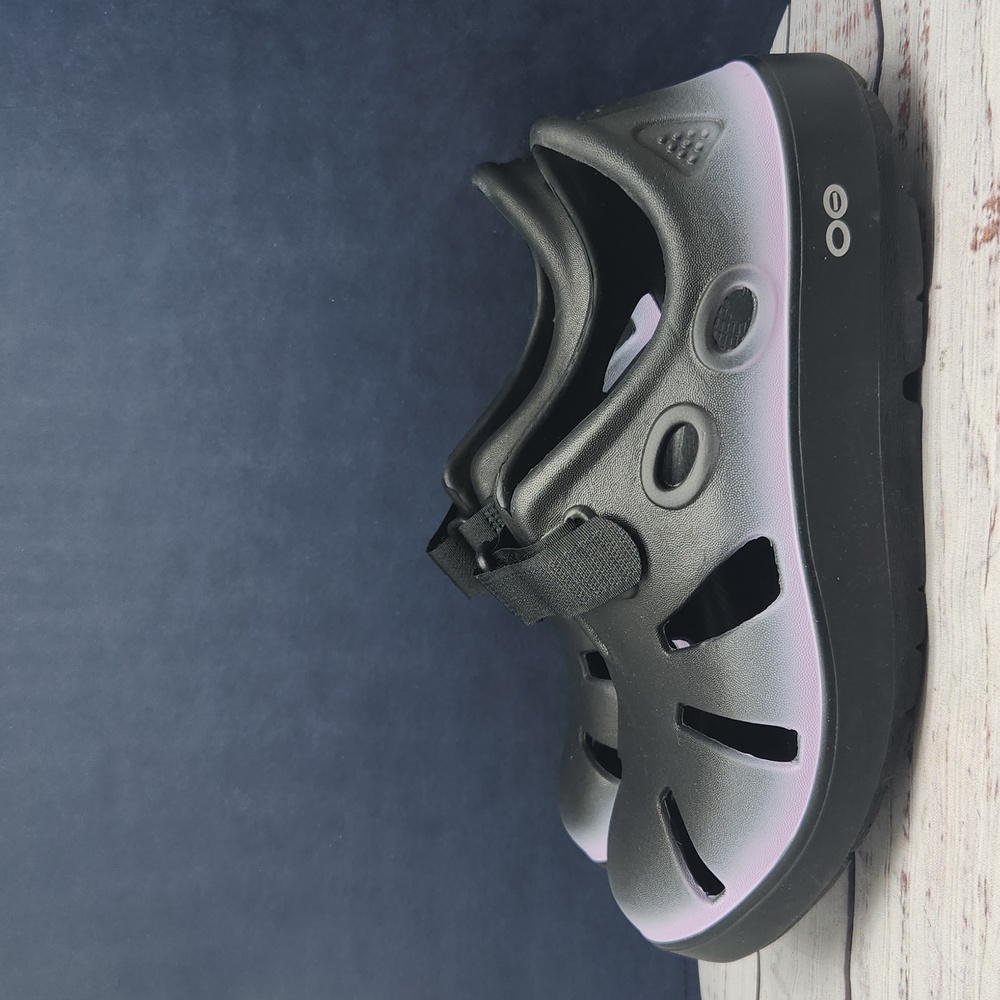 OOFOS Black to Lavender Gradient Athletic Clogs